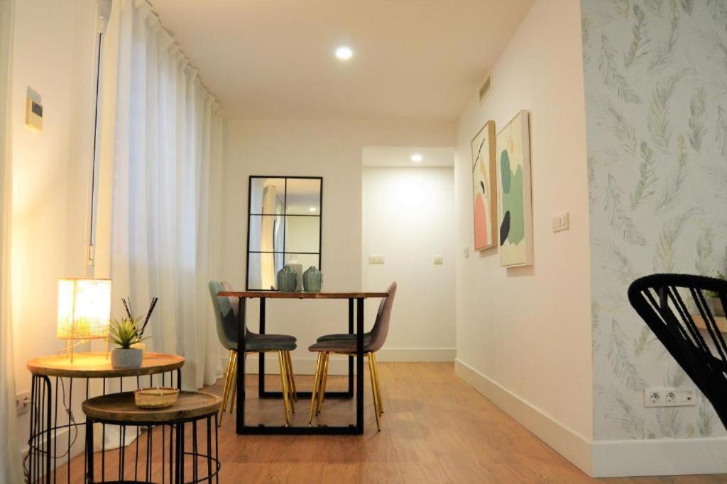 マラガAcogedor Apartamento Junto Al Museo Picassoアパートメント エクステリア 写真